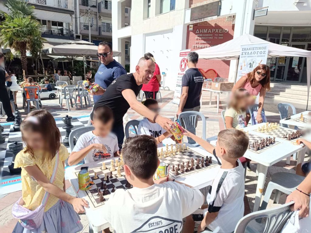 Μία μοναδική γιορτή σκακιού στην πλατεία Ευόσμου