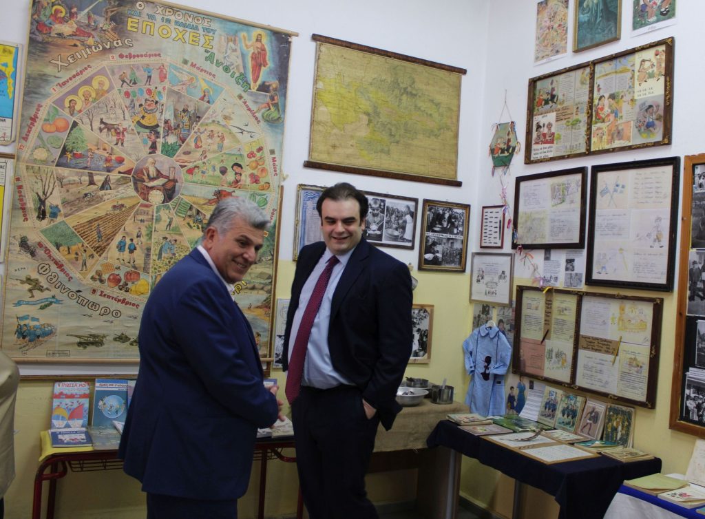 Σε σχολεία του Δήμου Κορδελιού &#8211; Ευόσμου που συμπεριλήφθηκαν στο πρόγραμμα «Μαριέττα Γιαννάκου» ο υπουργός Εθνικής Οικονομίας και Οικονομικών, Κυριάκος Πιερρακάκης