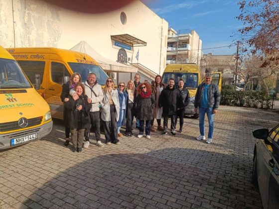 &Epsilon;&upsilon;&chi;&alpha;&rho;&iota;&sigma;&tau;ί&epsilon;&sigmaf; &pi;&rho;&omicron;&sigmaf; &tau;&omicron;&upsilon;&sigmaf; &Alpha;&rho;&omega;&gamma;&omicron;ύ&sigmaf; &tau;&omicron;&upsilon; &Kappa;&omicron;&iota;&nu;&omega;&nu;&iota;&kappa;&omicron;ύ &Pi;&alpha;&nu;&tau;&omicron;&pi;&omega;&lambda;&epsilon;ί&omicron;&upsilon;