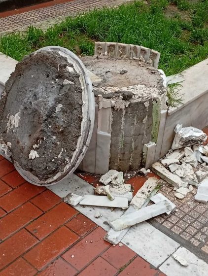 &Beta;&alpha;&nu;&delta;&alpha;&lambda;&iota;&sigma;&mu;&omicron;ί &sigma;&tau;&omicron;&nu; &pi;&epsilon;&zeta;ό&delta;&rho;&omicron;&mu;&omicron; &tau;&omicron;&upsilon; &Epsilon;&lambda;&epsilon;&upsilon;&theta;&epsilon;&rho;ί&omicron;&upsilon; &ndash; &Kappa;&omicron;&rho;&delta;&epsilon;&lambda;&iota;&omicron;ύ