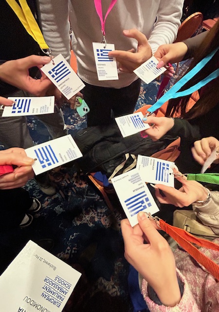 &Eta; &omicron;&mu;ά&delta;&alpha; EPAS &tau;&omicron;&upsilon; 1&omicron;&upsilon; &Gamma;&Epsilon;&Lambda; &Epsilon;&lambda;&epsilon;&upsilon;&theta;&epsilon;&rho;ί&omicron;&upsilon; &Kappa;&omicron;&rho;&delta;&epsilon;&lambda;&iota;&omicron;ύ &sigma;&upsilon;&mu;&mu;&epsilon;&tau;&epsilon;ί&chi;&epsilon; &sigma;&epsilon; &delta;&iota;&alpha;&kappa;&rho;&alpha;&tau;&iota;&kappa;ή &delta;&iota;&eta;&mu;&epsilon;&rho;ί&delta;&alpha; &sigma;&tau;&omicron; &Beta;&omicron;&upsilon;&kappa;&omicron;&upsilon;&rho;έ&sigma;&tau;&iota; &tau;&eta;&sigmaf; &Rho;&omicron;&upsilon;&mu;&alpha;&nu;ί&alpha;&sigmaf;