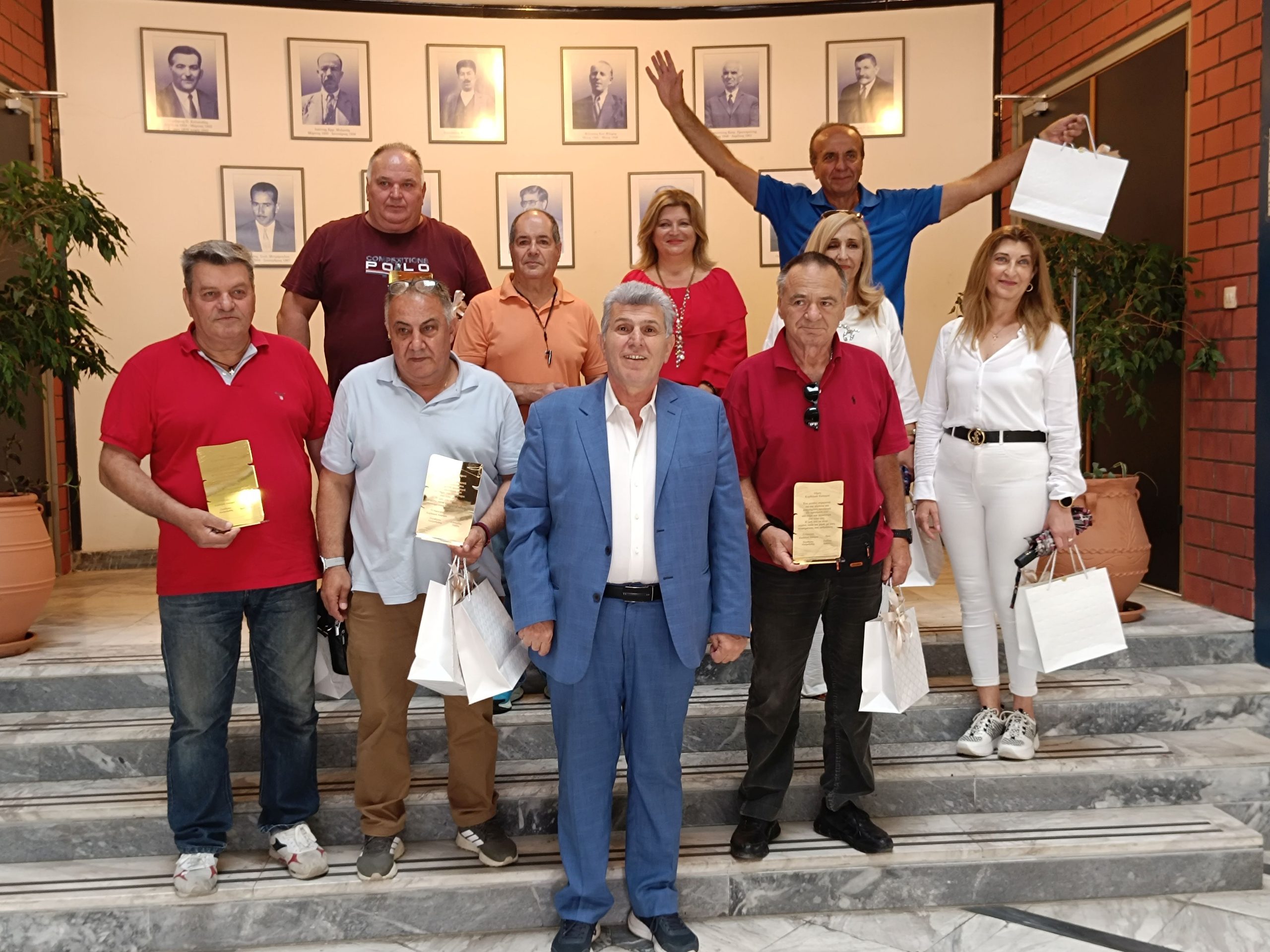 &Tau;&omicron;&upsilon;&sigmaf; &epsilon;&rho;&gamma;&alpha;&zeta;ό&mu;&epsilon;&nu;&omicron;&upsilon;&sigmaf; &tau;&omicron;&upsilon; &delta;ή&mu;&omicron;&upsilon; &pi;&omicron;&upsilon; &beta;&gamma;ή&kappa;&alpha;&nu; &sigma;&tau;&eta; &sigma;ύ&nu;&tau;&alpha;&xi;&eta; &tau;&omicron; 2025 &tau;ί&mu;&eta;&sigma;&epsilon; &eta; &delta;&iota;&omicron;ί&kappa;&eta;&sigma;&eta;