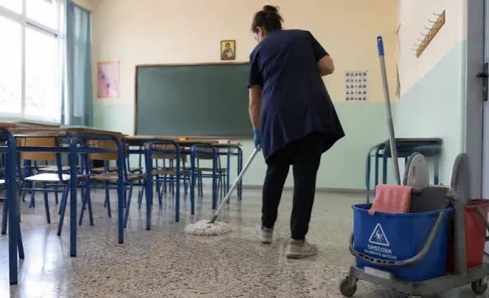 Με 142 σχολικές καθαρίστριες ο Δήμος Κορδελιού – Ευόσμου υποδέχεται τη νέα σχολική χρονιά 2026 – 2027